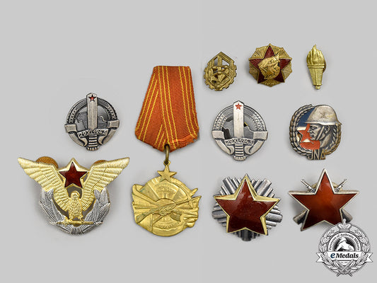 yugoslavia,_socialist_federal_republic._a_lot_of_ten_medals_and_badges_ai_067