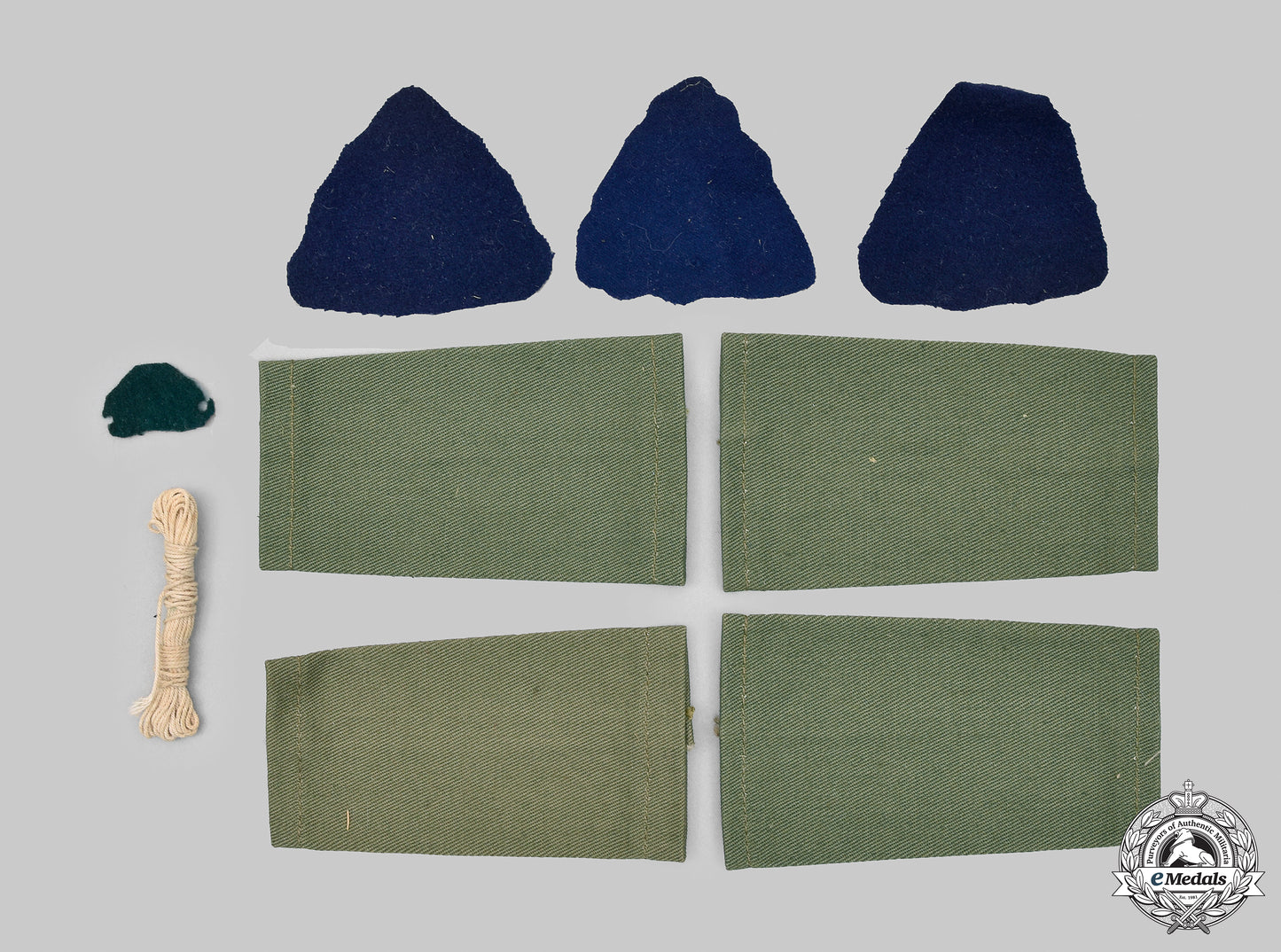 canada,_commonwealth._a_lot_of_forty-_nine_second_war_cloth_canadian_army_items_aiinc327