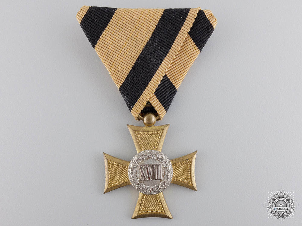 an_austrian_long_service_cross_for18_years_an_austrian_long_5470d14e493c5