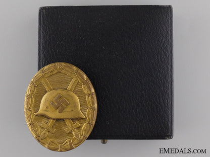 an_early_gold_grade_wound_badge_in_case_of_issue_an_early_gold_gr_53d163c8d8b52