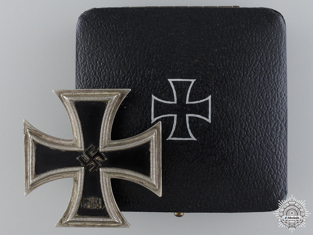 an_early_iron_cross_first_class1939;_schinkel_version_an_early_iron_cr_549451804eb4a