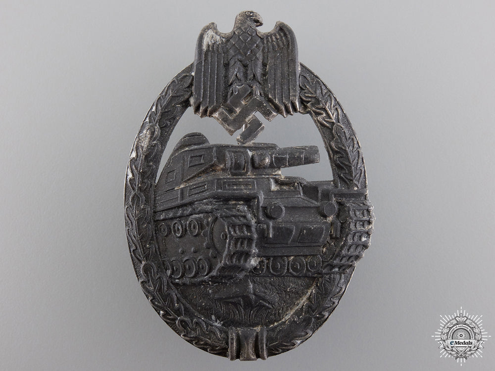 an_early_silver_grade_tank_badge_an_early_silver__5493320e87ae9