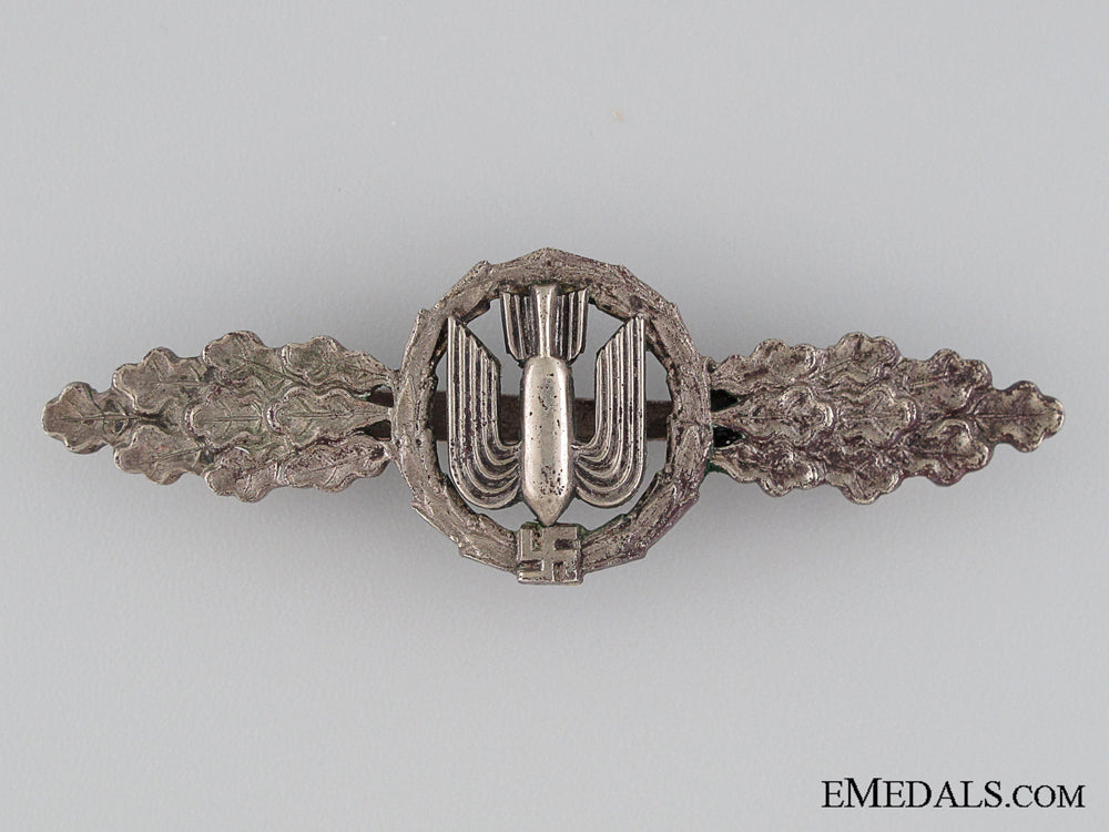 an_early_squadron_clasp_for_bomber_pilots;_silver_grade_an_early_squadro_532da1aa3ca9a