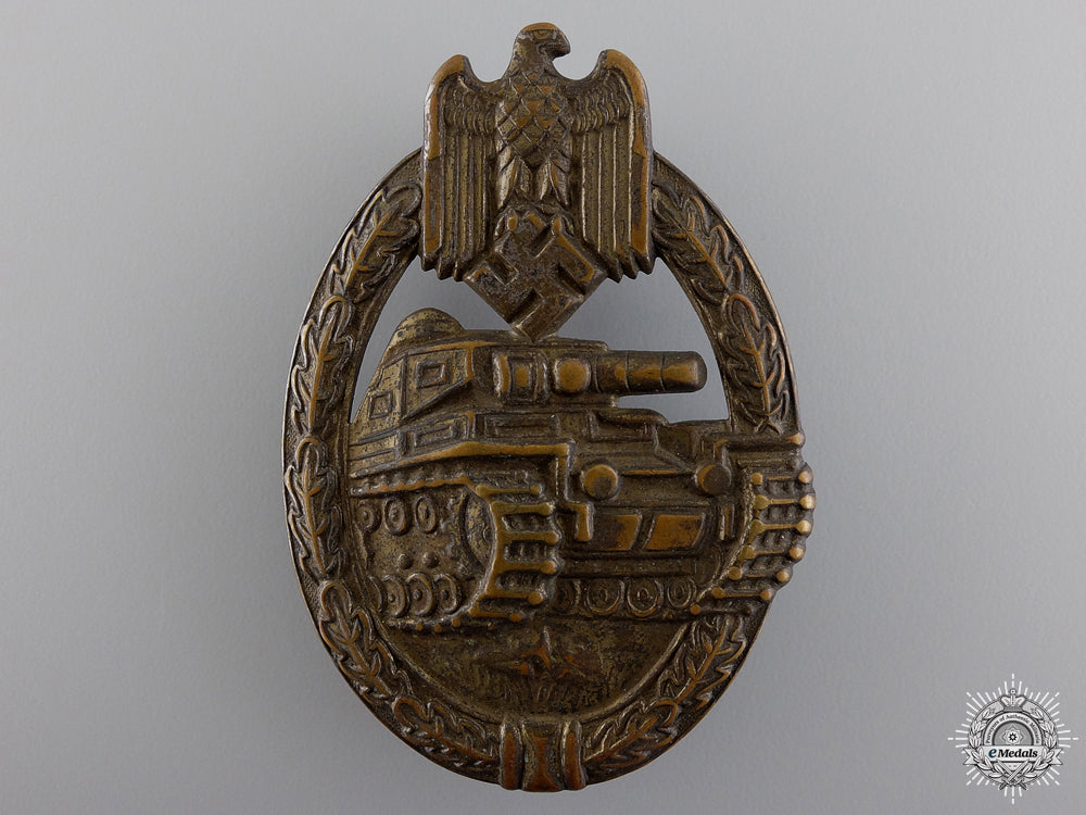 an_early_tank_assault_badge_by_b.h._mayer_an_early_tank_as_54b9617b595a2