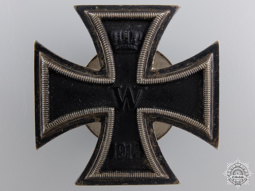 an_iron_cross1_st_class1914;_screw_back_version,_l/54_an_iron_cross_1s_54f492ff72a9b