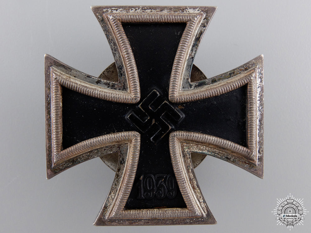 an_iron_cross_first_class1939_by_b.h._mayer_an_iron_cross_fi_54f4d65d6d57b