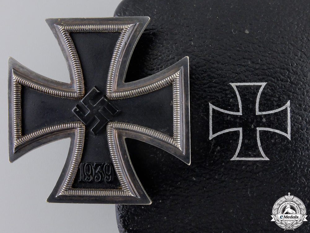 an_iron_cross_first_class1939_with_case_an_iron_cross_fi_559e7ceabf5c0