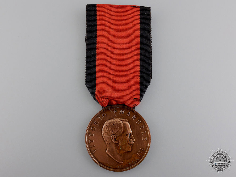 an_italian1915_earthquake_medal_an_italian_1915__54c2a5e5863a0