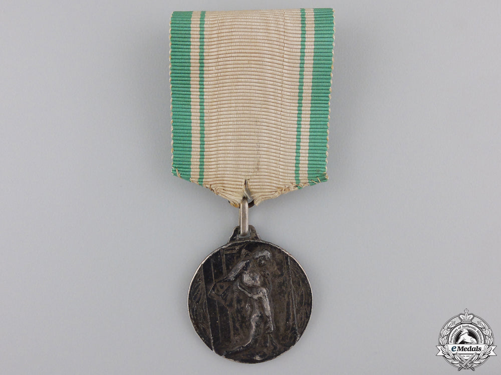 an_italian_assisting_the_public_in_alessandria_medal_an_italian_assis_551d7074e5d62