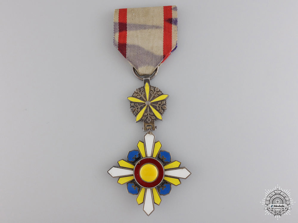 an_order_of_the_auspicious_clouds;_fifth_class_an_order_of_the__5478daa806931
