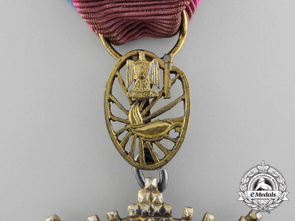 an_egyptian_order_of_cultural_merit;_second_class_officer_with_case_b_0010_1