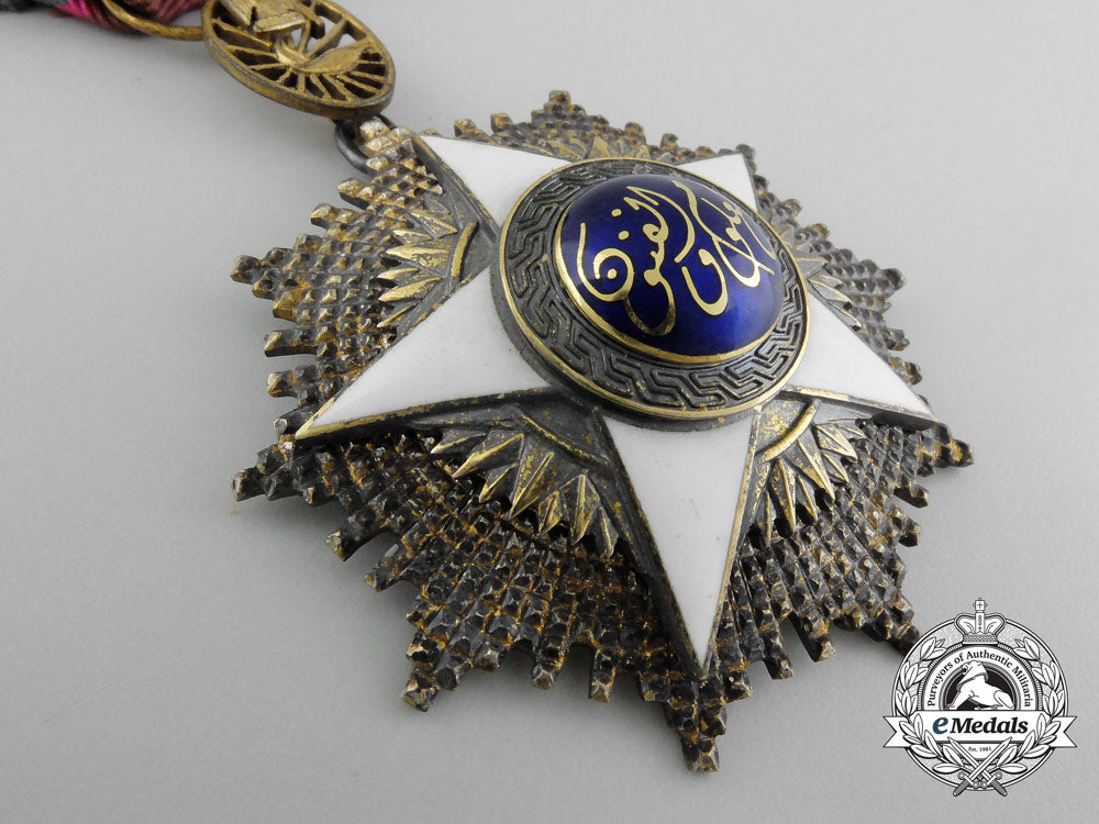 an_egyptian_order_of_cultural_merit;_second_class_officer_with_case_b_0014_1