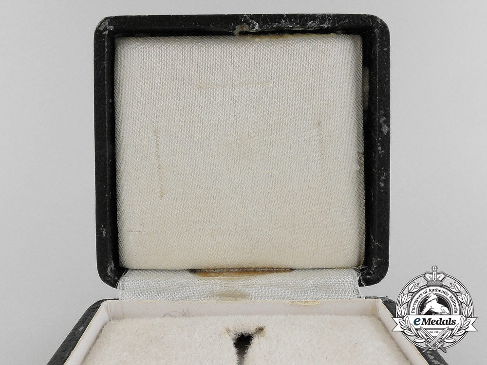 a_case_for19391_st_class_iron_cross_b_0160