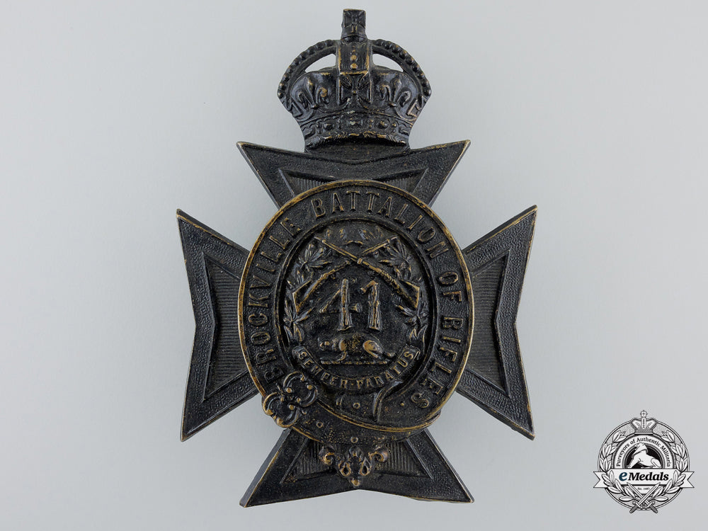 a_victorian41_st_brockville_battalion_of_rifles_helmet_plate,_c.1882_b_075