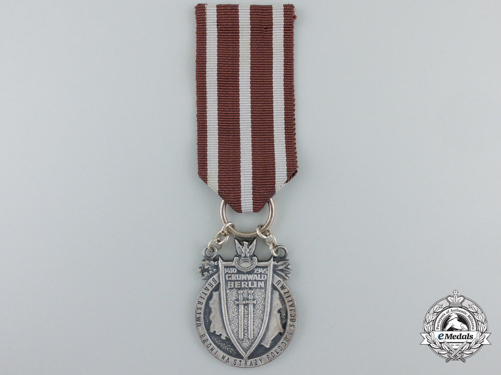 a_polish_brotherhood_of_arms_medal_b_085