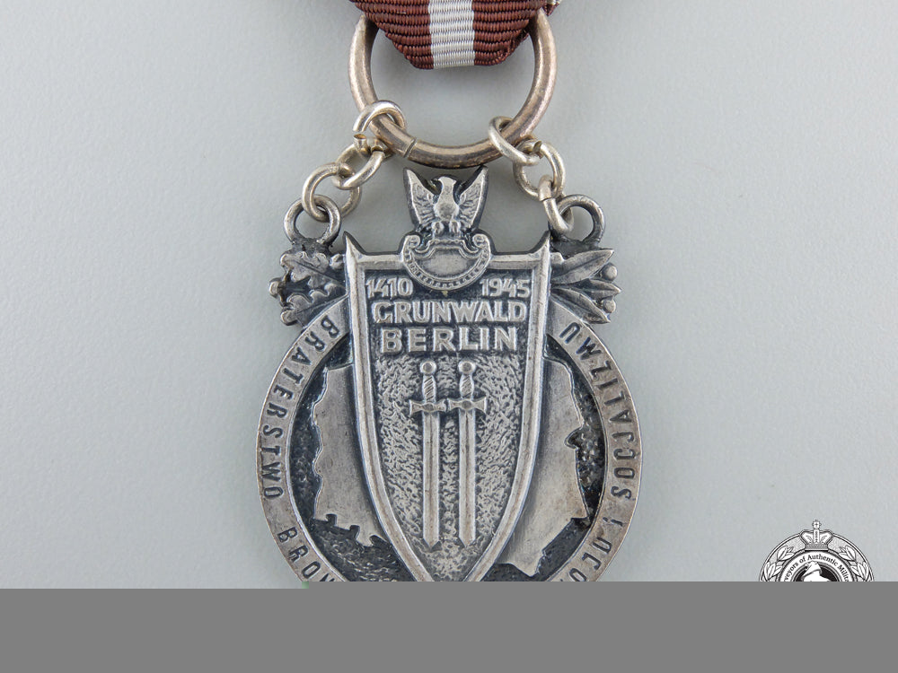 a_polish_brotherhood_of_arms_medal_b_086