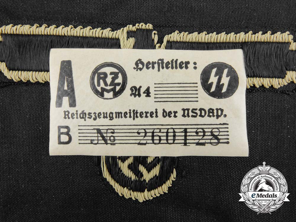 two_mint_second_war_cloth_german_insignia_b_1040
