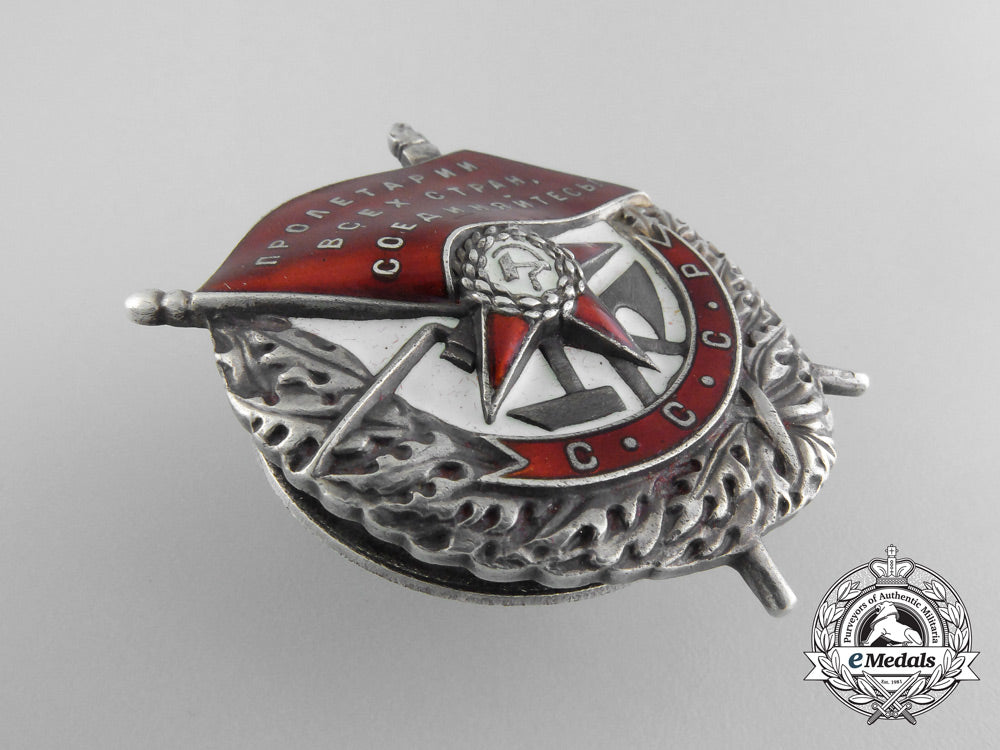 a_soviet_russia_order_of_the_red_banner;_type1(1930-1941)_with_case_b_1127
