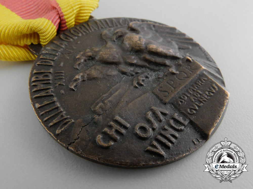 italy,_fascist_state._a104_th_legion4_th_ccnn_division_in_east_africa_medal_b_3021