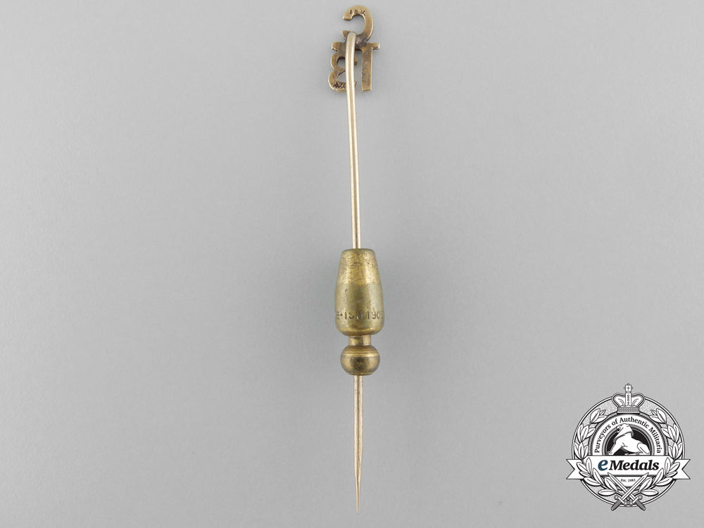 two_gold_first_war_canadian_badges_b_3220