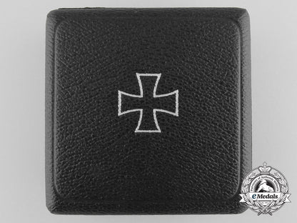 a_case_for19391_st_class_iron_cross;_marked_b_3410