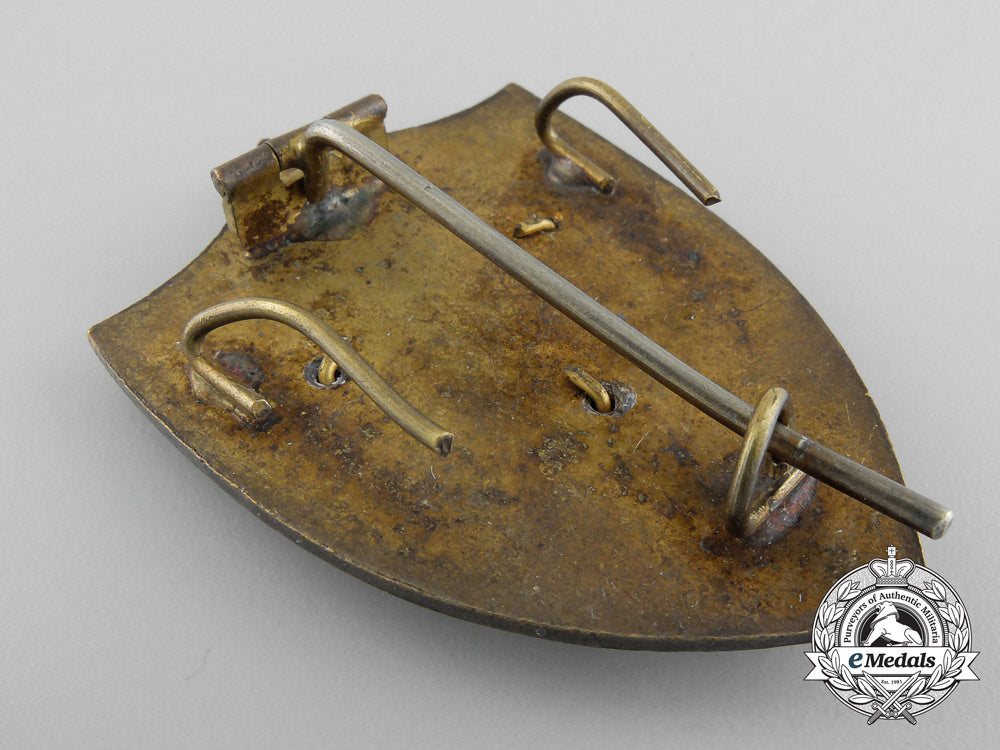 a_spanish_franquist_students_league_of_the_falange_army_badge_b_3700