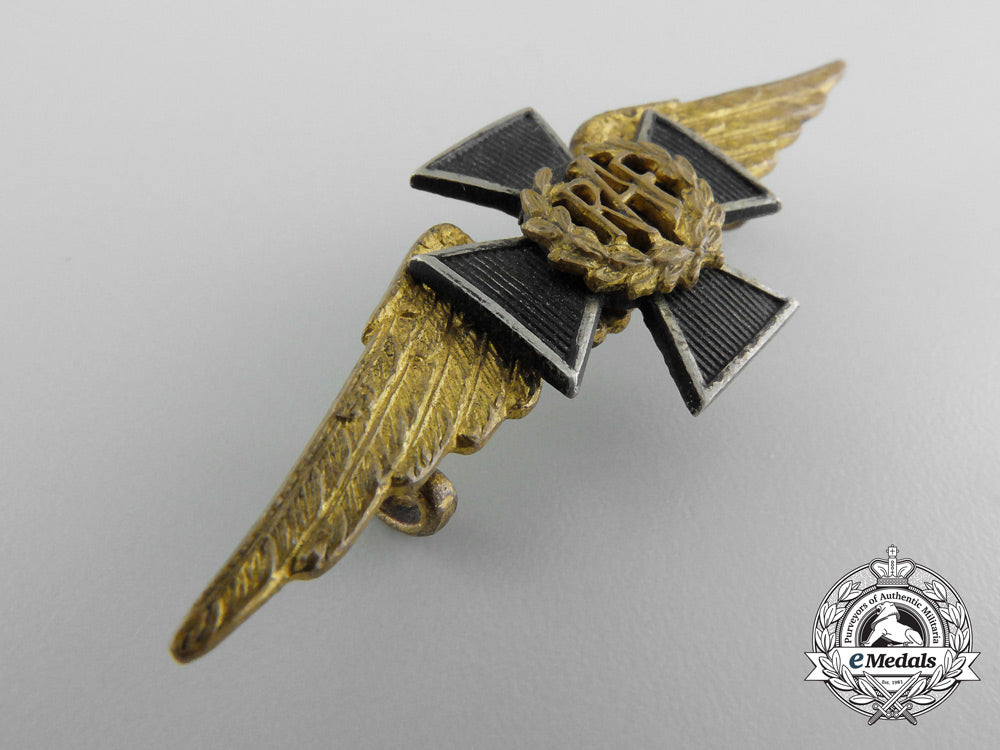an_raf_chaplain’s_collar_badge_by_j.r._gaunt_london_b_3832