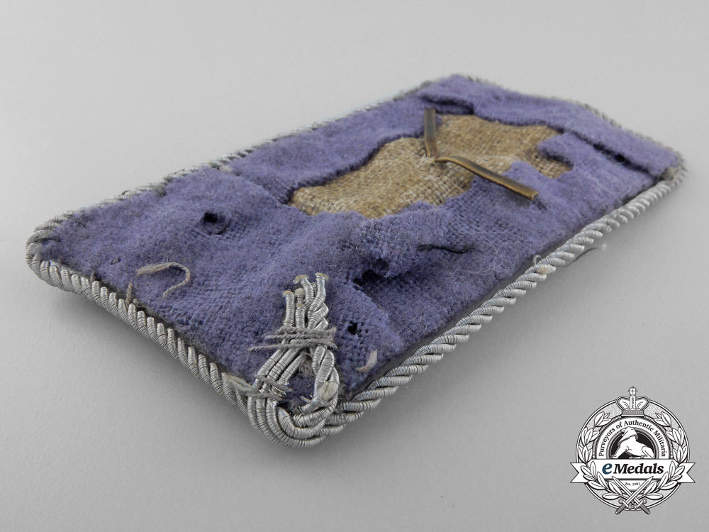 a_lot_of_four_second_war_period_german_badges&_insignia_b_4013