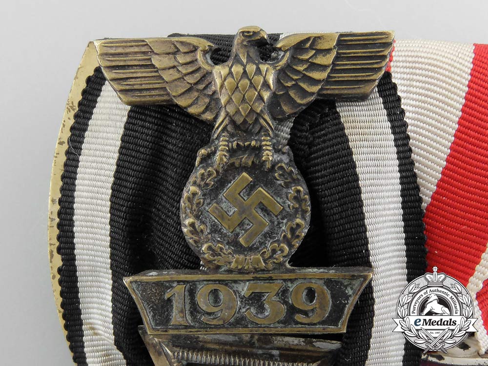 the_medal_bar_of_general_kc_recipient_friedrich_wihelm_neumann;_commander_of_the712_th_infantry_division_b_4271