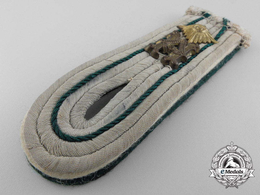 a_german_army1_st_lieutenant_paymaster_official_for_the_duration_of_the_war_administrative_branch_shoulder_board_b_5141
