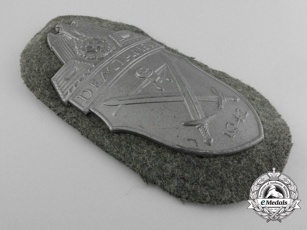 an_army_issued_demjansk_campaign_shield_b_5316