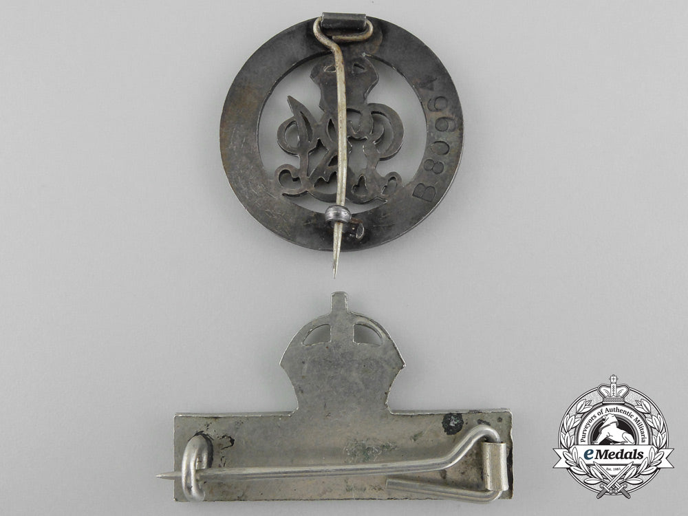 two_first_war_british_service_badges_b_7439