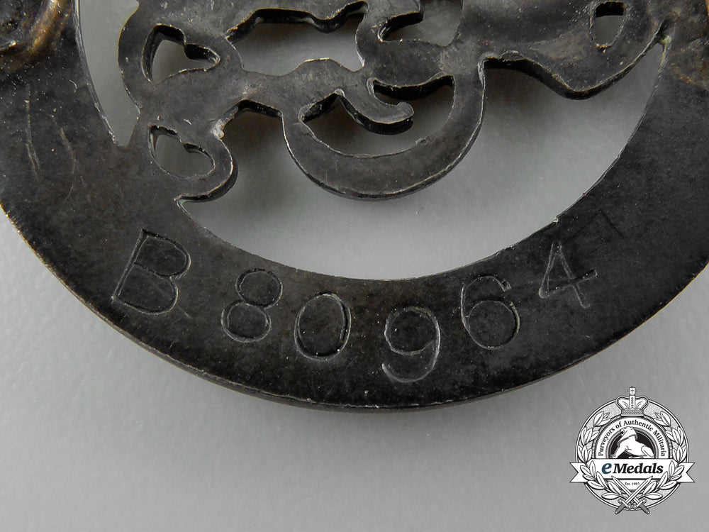 two_first_war_british_service_badges_b_7441