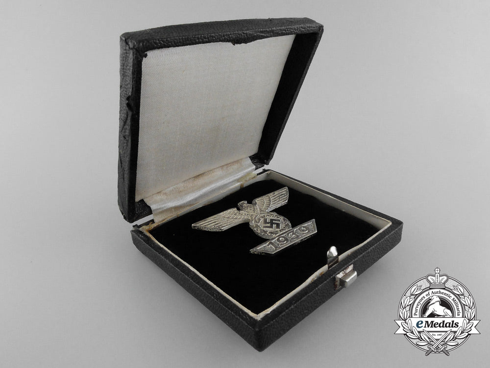 a_clasp_to_the_iron_cross_first_class1939_with_case_b_7977_1