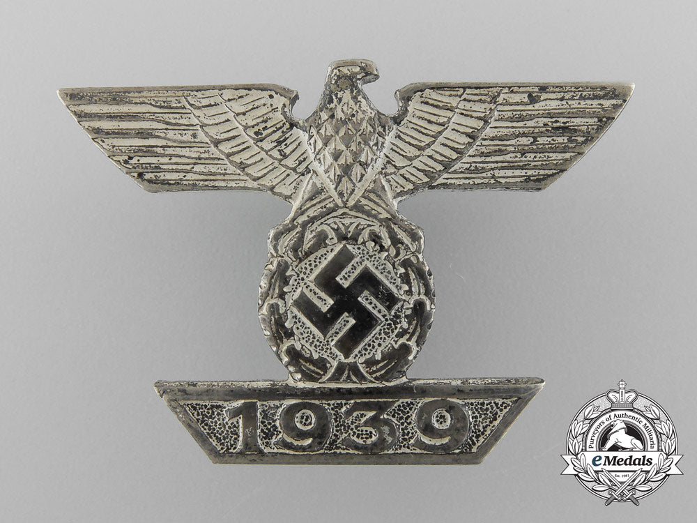 a_clasp_to_the_iron_cross_first_class1939_with_case_b_7979_1