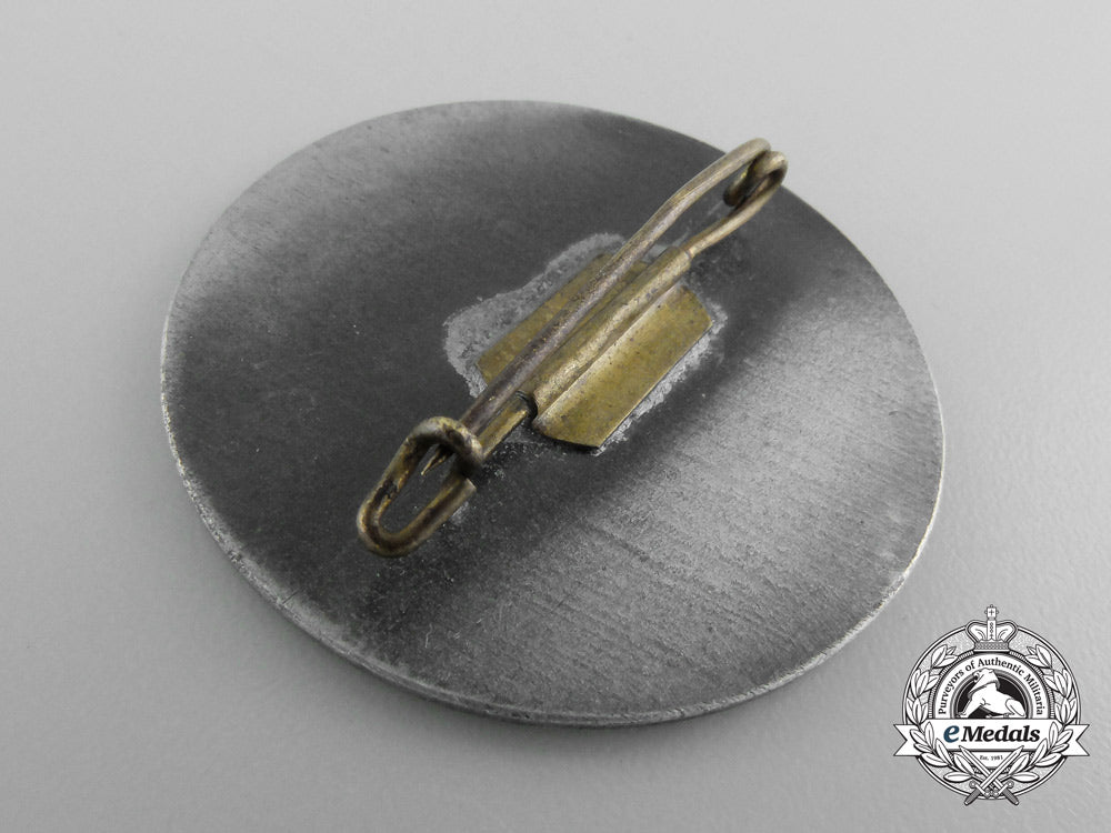 germany._a_national_socialist_people's_welfare_sisterhood_nursing_badge_b_8090
