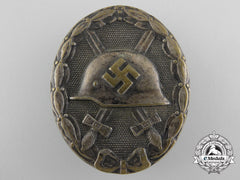 An Early Silver Grade Wound Badge