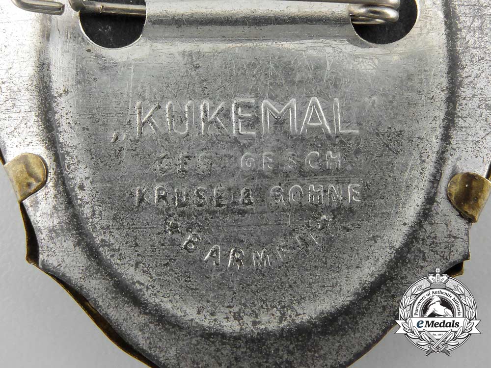a_lot_of_five_german_second_war_badges_b_8836