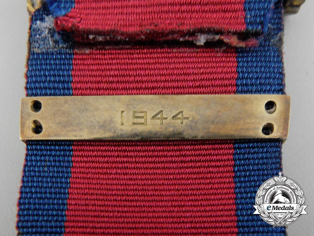 a_mint1943_g.vi.r._distinguished_service_order_with1944_bar_b_8935