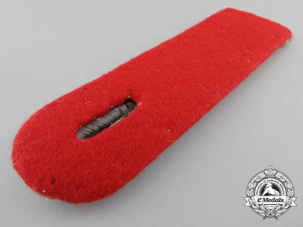 a_single_wehrmacht_artillery_lieutenant_shoulder_strap_b_9454