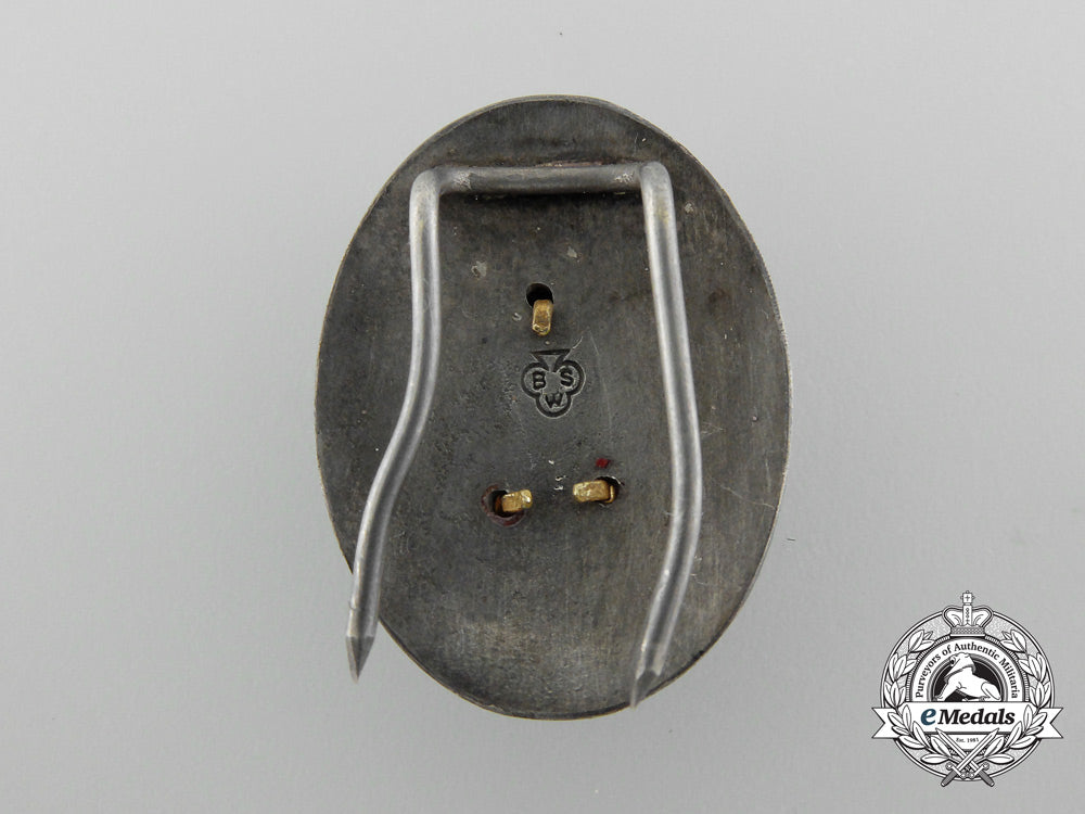 an_early_serbian_army_officer's_cap_badge_by_austrian_maker_bsw_b_9523