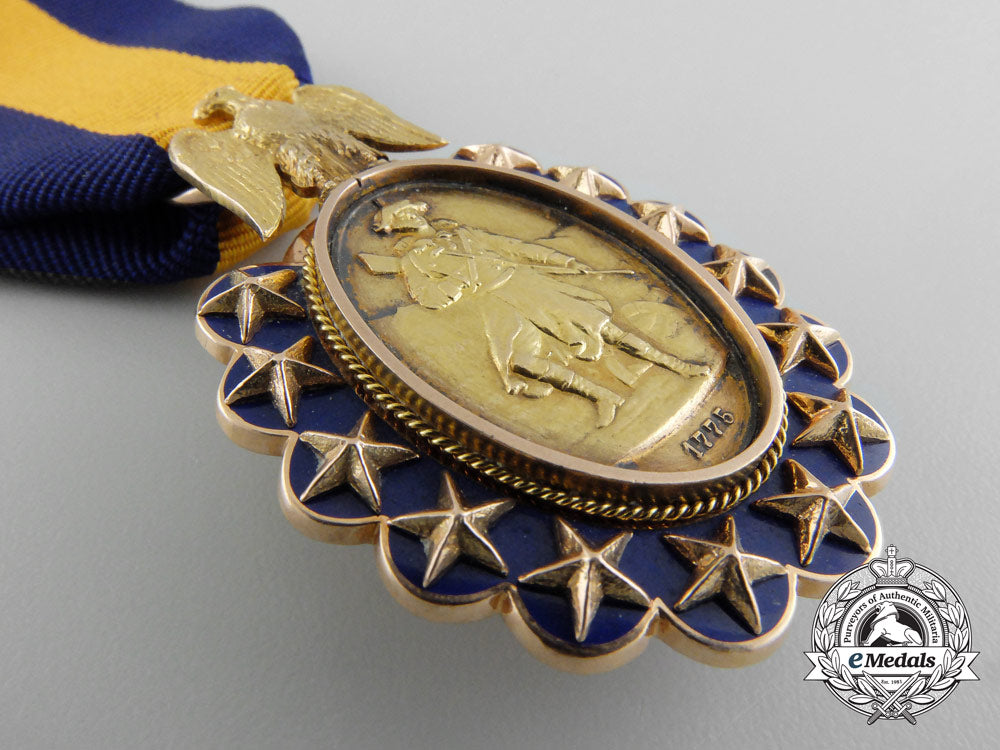 an1883_sons_of_the_revolution_medal_in_gold_by_bailey,_banks,_and_biddle_b_9937