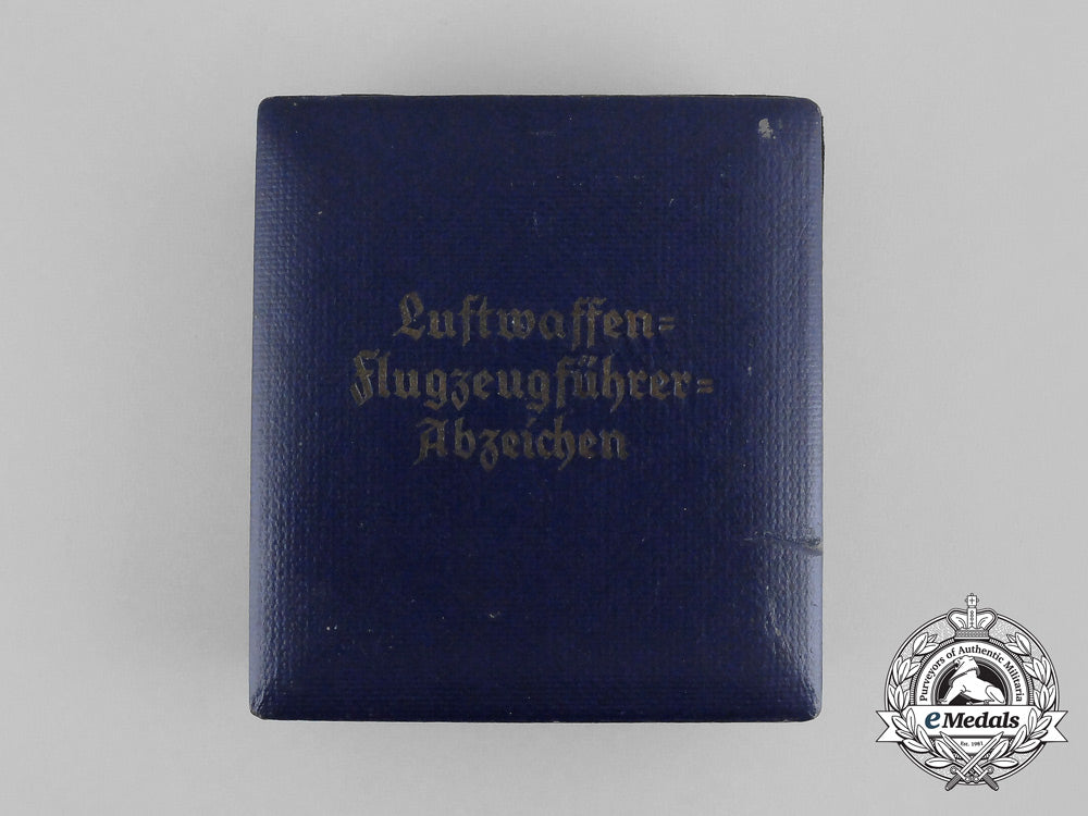germany,_luftwaffe._a_pilot’s_badge,_by_c._e._juncker_of_berlin,_with_case_bb_0664
