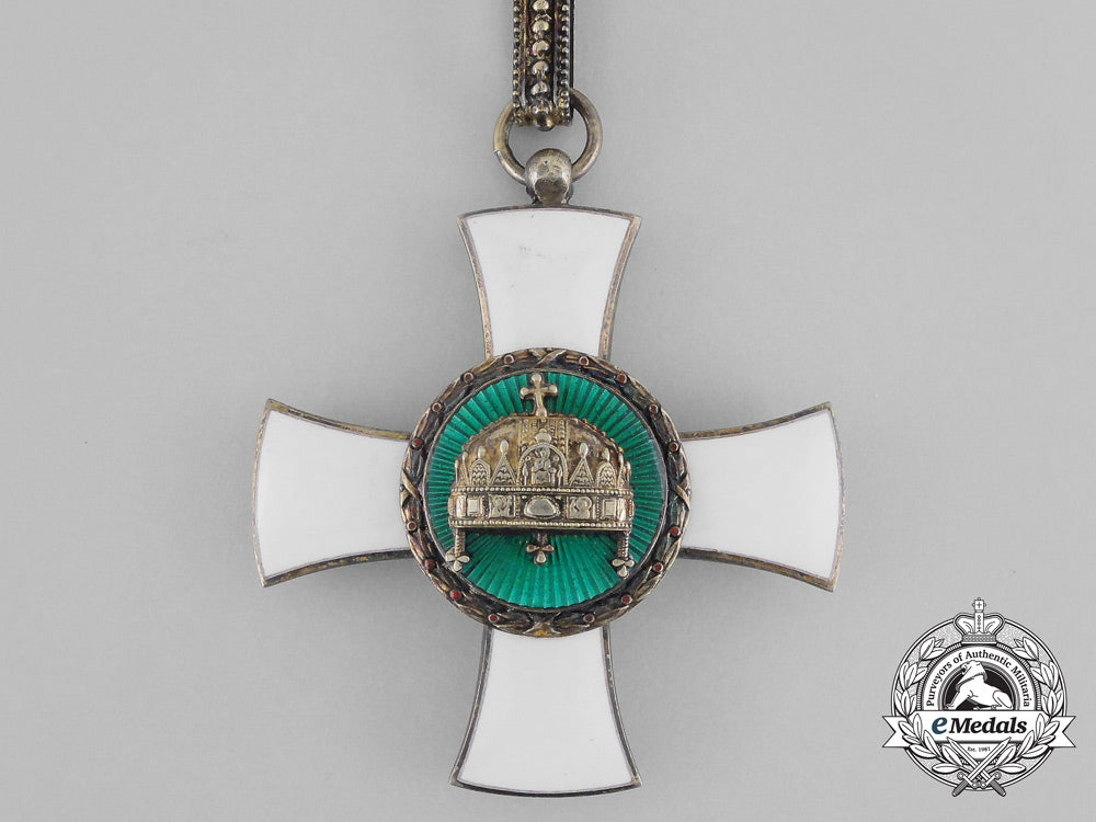 hungary._an_order_of_the_holy_crown,_knight_commander_badge,1942_bb_0977