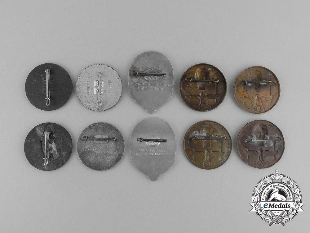 a_grouping_of_ten“_may1_st-_day_of_labour”_badges_between1934_and1939_bb_1729