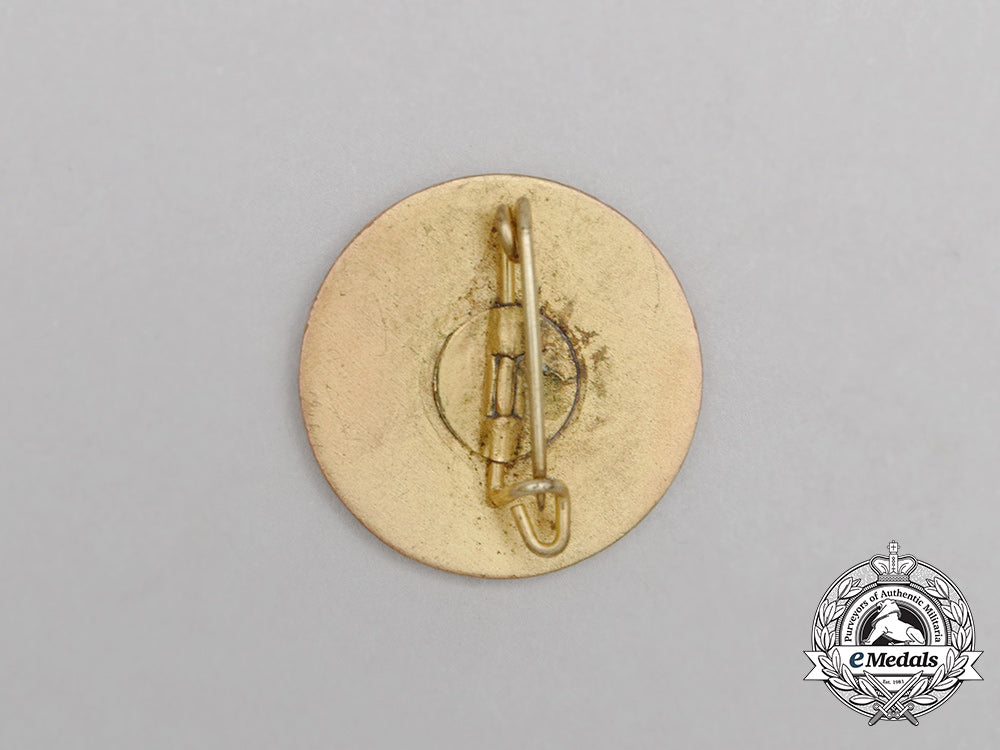 a_italian-_german_cultural_association_membership_badge_bb_3267