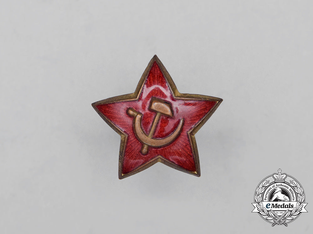 a_soviet_russian_red_army_private's_field_cap_badge_bb_4506