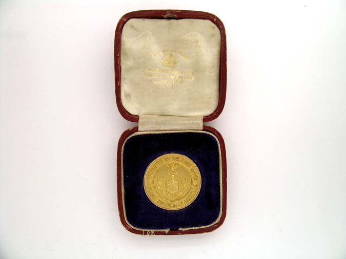gold_medal_for_the_shooting_down_bsc12001
