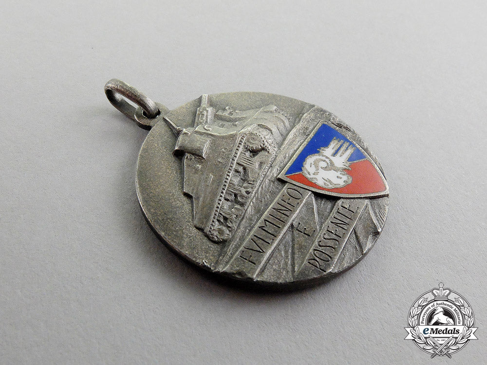 italy,_kingdom._a132_nd_artillery_regiment"_ariete"_medal_with_case,_c.1925_c17-3120_1_1_1