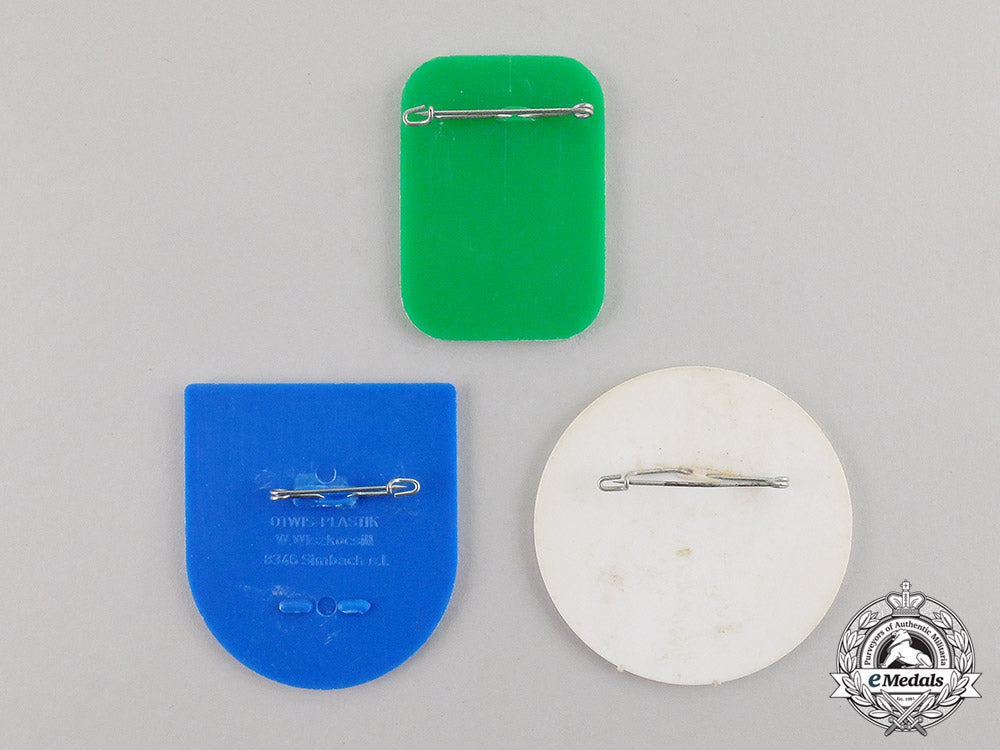 austria/_germany._three_post_war_veteran’s_organzation_badges_c17-3182
